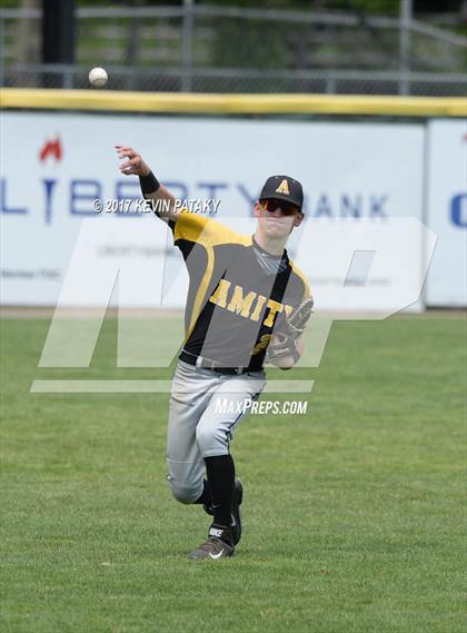 Thumbnail 2 in Staples vs. Amity Regional (CIAC Class LL Final) photogallery.