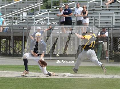 Thumbnail 3 in Staples vs. Amity Regional (CIAC Class LL Final) photogallery.