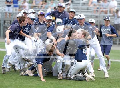 Thumbnail 3 in Staples vs. Amity Regional (CIAC Class LL Final) photogallery.