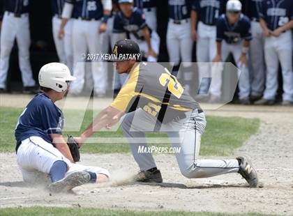 Thumbnail 3 in Staples vs. Amity Regional (CIAC Class LL Final) photogallery.