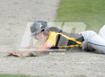 Thumbnail 3 in Staples vs. Amity Regional (CIAC Class LL Final) photogallery.