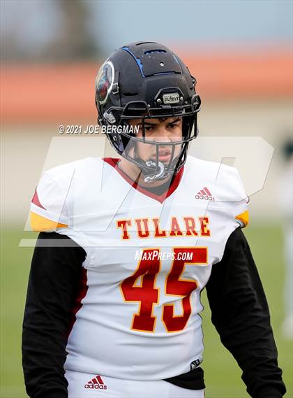 Thumbnail 2 in Tulare Union @ Garces Memorial photogallery.