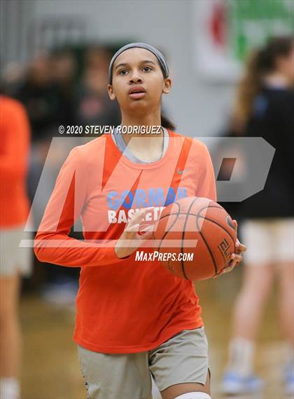 Thumbnail 3 in Bishop Gorman vs. Clovis North (MLK Showcase) photogallery.