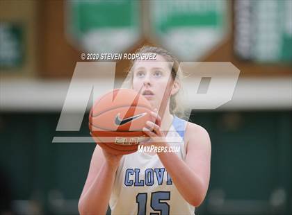 Thumbnail 2 in Bishop Gorman vs. Clovis North (MLK Showcase) photogallery.