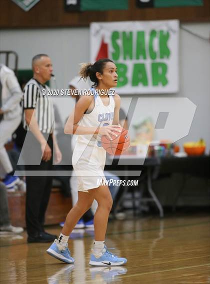 Thumbnail 3 in Bishop Gorman vs. Clovis North (MLK Showcase) photogallery.