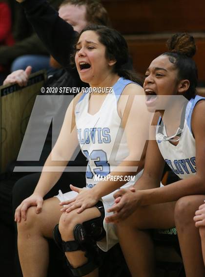 Thumbnail 2 in Bishop Gorman vs. Clovis North (MLK Showcase) photogallery.
