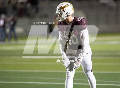 Thumbnail 2 in Dripping Springs v Manor (UIL 6A DII Area Playoff) photogallery.