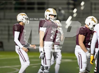Thumbnail 3 in Dripping Springs v Manor (UIL 6A DII Area Playoff) photogallery.