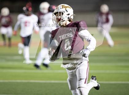 Thumbnail 1 in Dripping Springs v Manor (UIL 6A DII Area Playoff) photogallery.