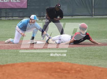 Thumbnail 3 in Lake Travis vs San Antonio Johnson (UIL 6A Regional Quaterfinal) photogallery.