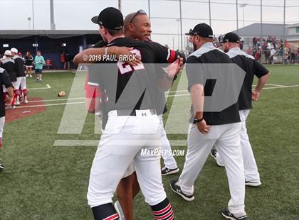 Thumbnail 2 in Lake Travis vs San Antonio Johnson (UIL 6A Regional Quaterfinal) photogallery.