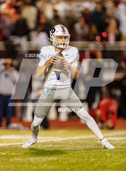 Thumbnail 3 in Fort Dorchester vs Carolina Forest (SCHSL 5A Div 1 Round 2) photogallery.