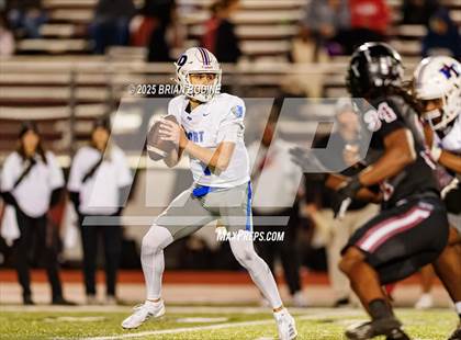 Thumbnail 3 in Fort Dorchester vs Carolina Forest (SCHSL 5A Div 1 Round 2) photogallery.