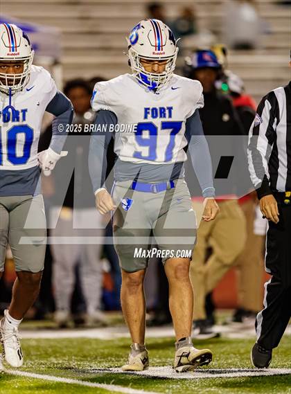 Thumbnail 2 in Fort Dorchester vs Carolina Forest (SCHSL 5A Div 1 Round 2) photogallery.