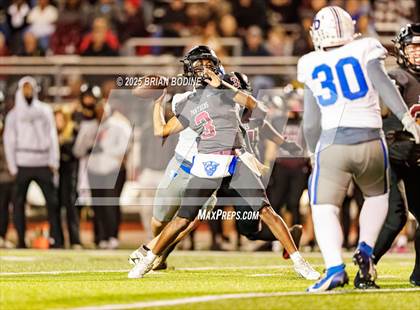 Thumbnail 3 in Fort Dorchester vs Carolina Forest (SCHSL 5A Div 1 Round 2) photogallery.