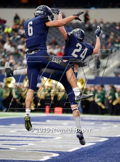 Thumbnail 2 in Wylie East vs. Poteet (UIL 5A D1 Area Playoff) photogallery.