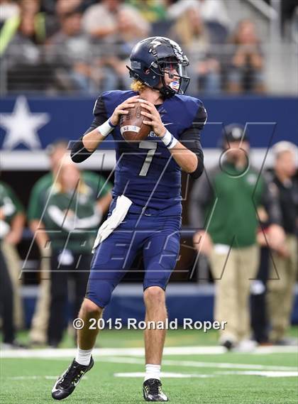 Thumbnail 2 in Wylie East vs. Poteet (UIL 5A D1 Area Playoff) photogallery.