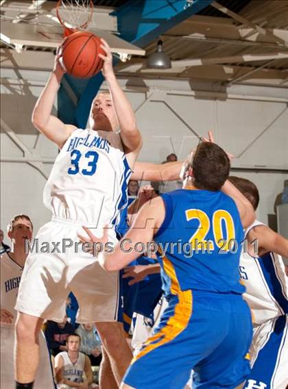 Thumbnail 2 in Newport Central Catholic @ Highlands photogallery.