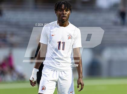 Thumbnail 2 in Seven Lakes vs Jordan (UIL Soccer 6A Region 3 & 4 Regional Quarters) photogallery.