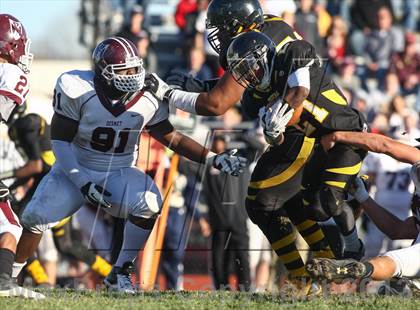 Thumbnail 1 in DeSmet Jesuit vs. Hazelwood Central (MSHSAA District Playoff) photogallery.