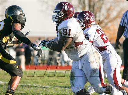 Thumbnail 3 in DeSmet Jesuit vs. Hazelwood Central (MSHSAA District Playoff) photogallery.