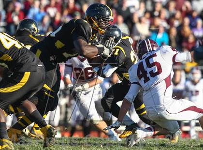 Thumbnail 2 in DeSmet Jesuit vs. Hazelwood Central (MSHSAA District Playoff) photogallery.