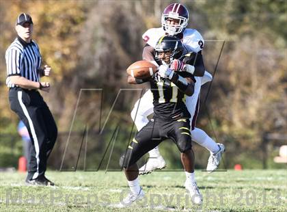 Thumbnail 2 in DeSmet Jesuit vs. Hazelwood Central (MSHSAA District Playoff) photogallery.
