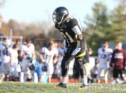 Thumbnail 1 in DeSmet Jesuit vs. Hazelwood Central (MSHSAA District Playoff) photogallery.