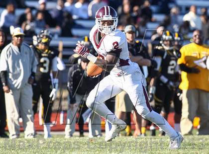 Thumbnail 1 in DeSmet Jesuit vs. Hazelwood Central (MSHSAA District Playoff) photogallery.