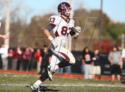 Thumbnail 2 in DeSmet Jesuit vs. Hazelwood Central (MSHSAA District Playoff) photogallery.