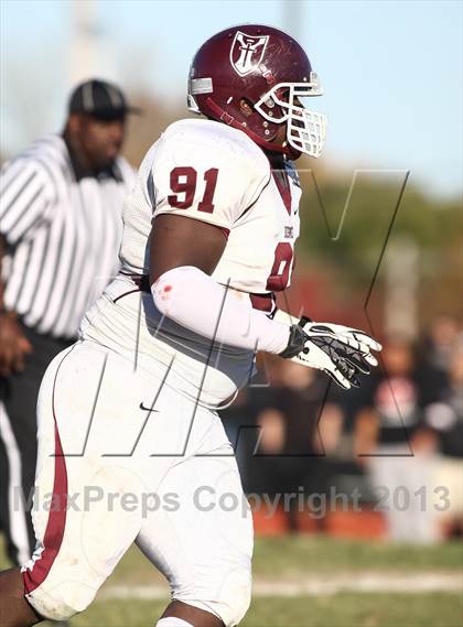 Thumbnail 1 in DeSmet Jesuit vs. Hazelwood Central (MSHSAA District Playoff) photogallery.