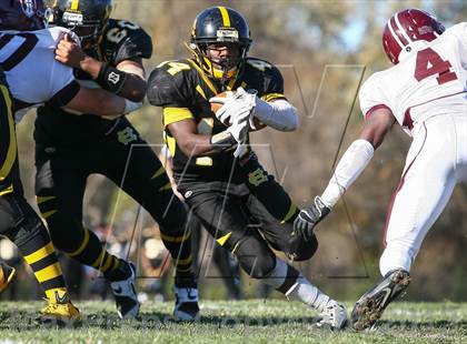 Thumbnail 2 in DeSmet Jesuit vs. Hazelwood Central (MSHSAA District Playoff) photogallery.