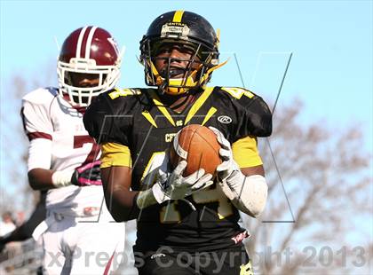 Thumbnail 3 in DeSmet Jesuit vs. Hazelwood Central (MSHSAA District Playoff) photogallery.
