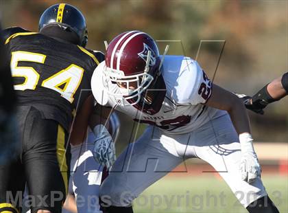 Thumbnail 1 in DeSmet Jesuit vs. Hazelwood Central (MSHSAA District Playoff) photogallery.
