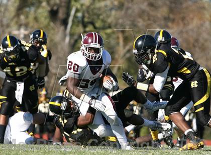 Thumbnail 3 in DeSmet Jesuit vs. Hazelwood Central (MSHSAA District Playoff) photogallery.