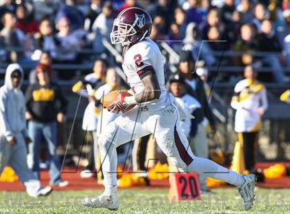 Thumbnail 2 in DeSmet Jesuit vs. Hazelwood Central (MSHSAA District Playoff) photogallery.