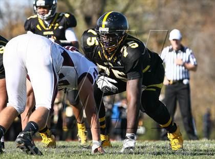 Thumbnail 3 in DeSmet Jesuit vs. Hazelwood Central (MSHSAA District Playoff) photogallery.
