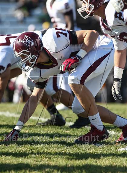 Thumbnail 2 in DeSmet Jesuit vs. Hazelwood Central (MSHSAA District Playoff) photogallery.