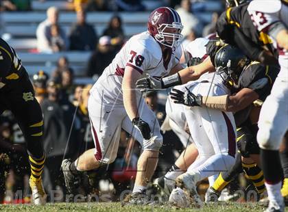 Thumbnail 1 in DeSmet Jesuit vs. Hazelwood Central (MSHSAA District Playoff) photogallery.