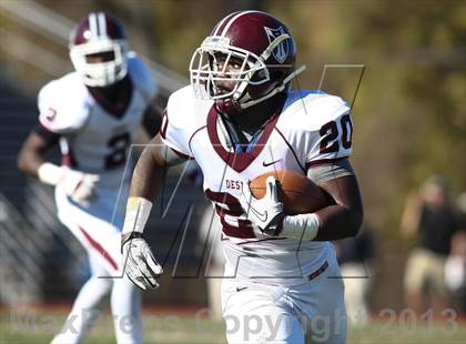 Thumbnail 1 in DeSmet Jesuit vs. Hazelwood Central (MSHSAA District Playoff) photogallery.