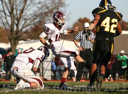 Thumbnail 1 in DeSmet Jesuit vs. Hazelwood Central (MSHSAA District Playoff) photogallery.