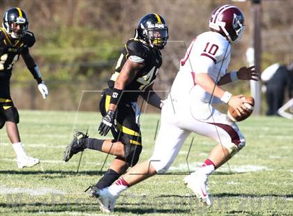 Thumbnail 2 in DeSmet Jesuit vs. Hazelwood Central (MSHSAA District Playoff) photogallery.