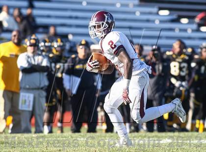 Thumbnail 3 in DeSmet Jesuit vs. Hazelwood Central (MSHSAA District Playoff) photogallery.