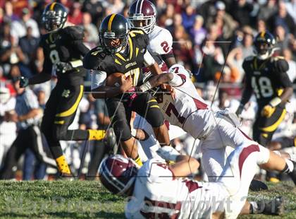 Thumbnail 2 in DeSmet Jesuit vs. Hazelwood Central (MSHSAA District Playoff) photogallery.