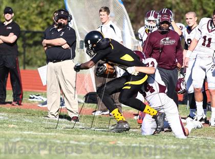 Thumbnail 1 in DeSmet Jesuit vs. Hazelwood Central (MSHSAA District Playoff) photogallery.
