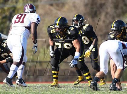 Thumbnail 1 in DeSmet Jesuit vs. Hazelwood Central (MSHSAA District Playoff) photogallery.