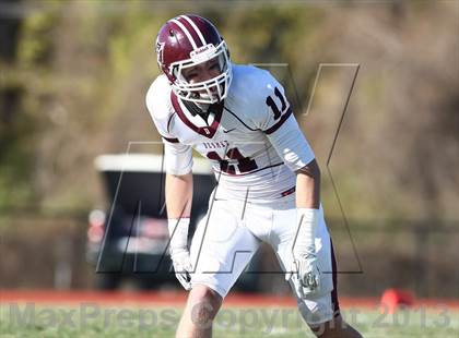Thumbnail 2 in DeSmet Jesuit vs. Hazelwood Central (MSHSAA District Playoff) photogallery.