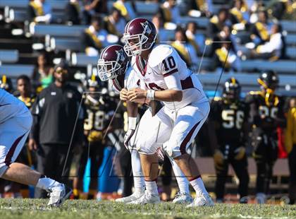 Thumbnail 3 in DeSmet Jesuit vs. Hazelwood Central (MSHSAA District Playoff) photogallery.