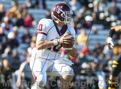 Thumbnail 2 in DeSmet Jesuit vs. Hazelwood Central (MSHSAA District Playoff) photogallery.