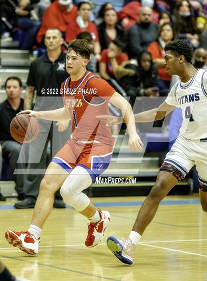 Thumbnail 2 in East Union @ Burbank (CIF SJS D3 1st round Playoff) photogallery.
